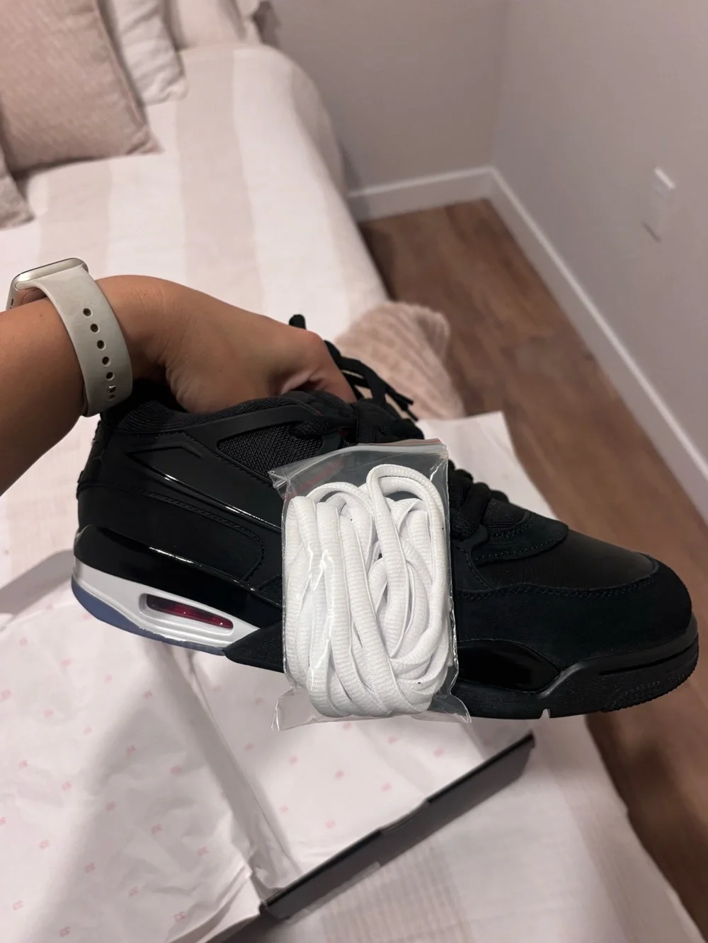 Air Jordan 4 RM BRAND NEW
